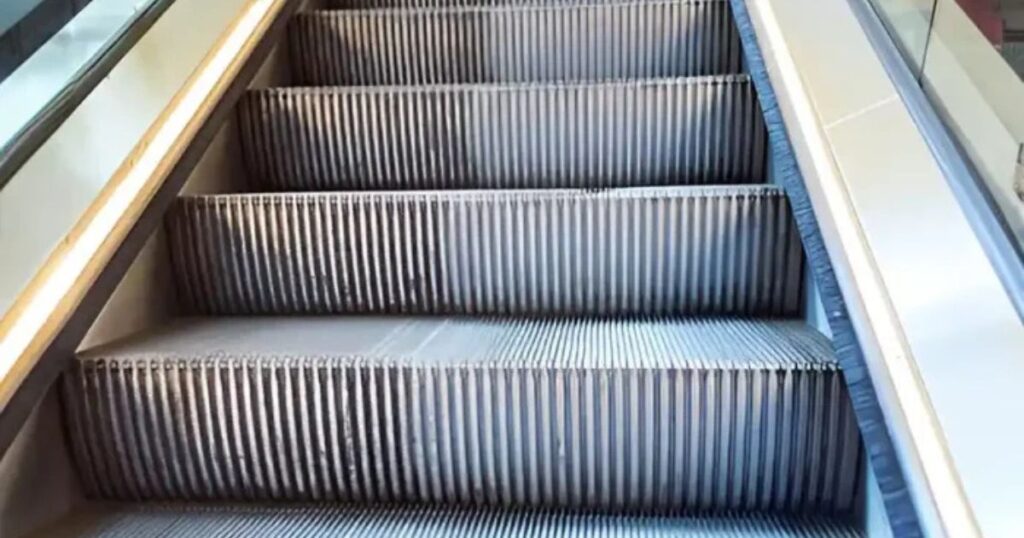 Saubere-und-moderne-Rolltreppe