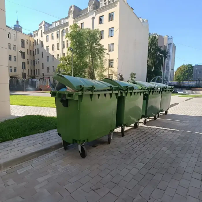 Städtische Mülltonnen
